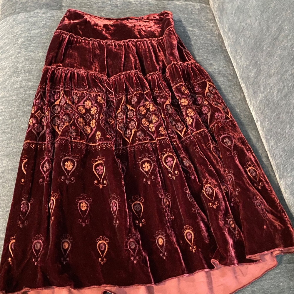 Burgundy Velvet Tierd Boho Skirt, Cynthia Steffe - size 2